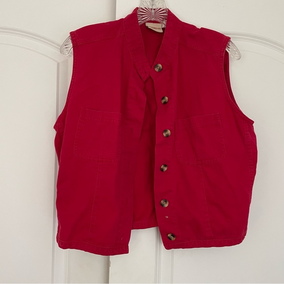 button down vest - Picture 2 of 4